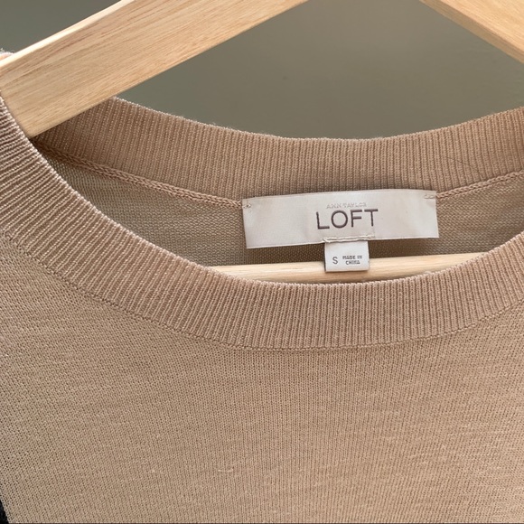 Loft• Black and Tan Crew Neck Sweater - Picture 2 of 4